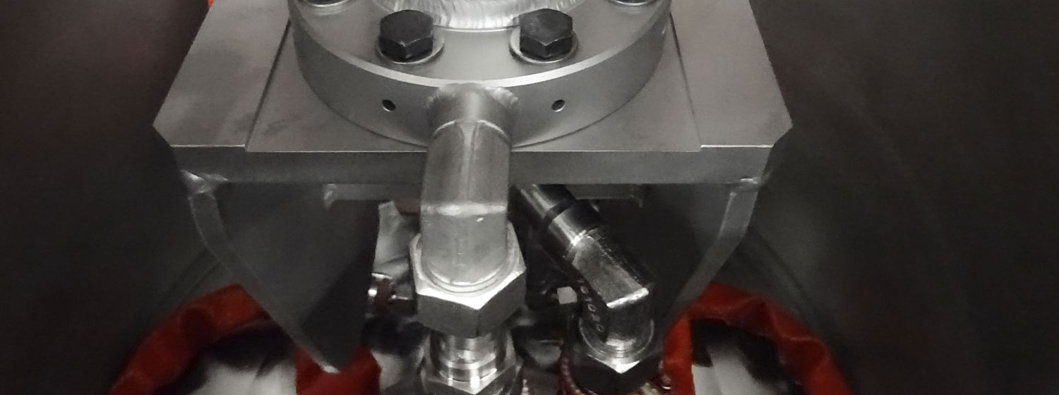 Montierte Baugruppe mit Anschlüssen