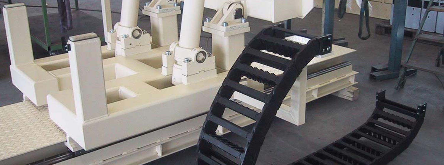 Lackiertes Gestellt für die Aufnahme einer Kammer