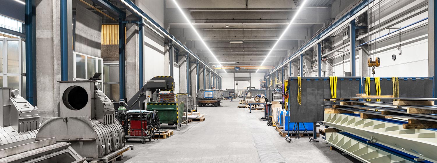 Werkhalle für den Vakuumbehälterbau