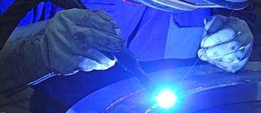 Schweißteile nach Kundenwunsch. Fertigung von komplexen Maschinenteilen