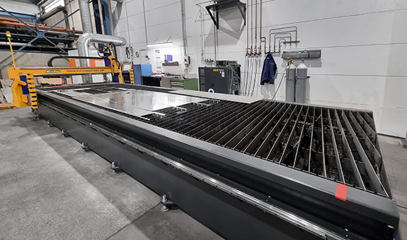 Plasma-Schneidanlage für Stahlbleche